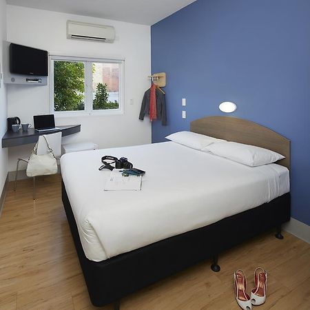 Ibis Budget Perth Airport Экстерьер фото