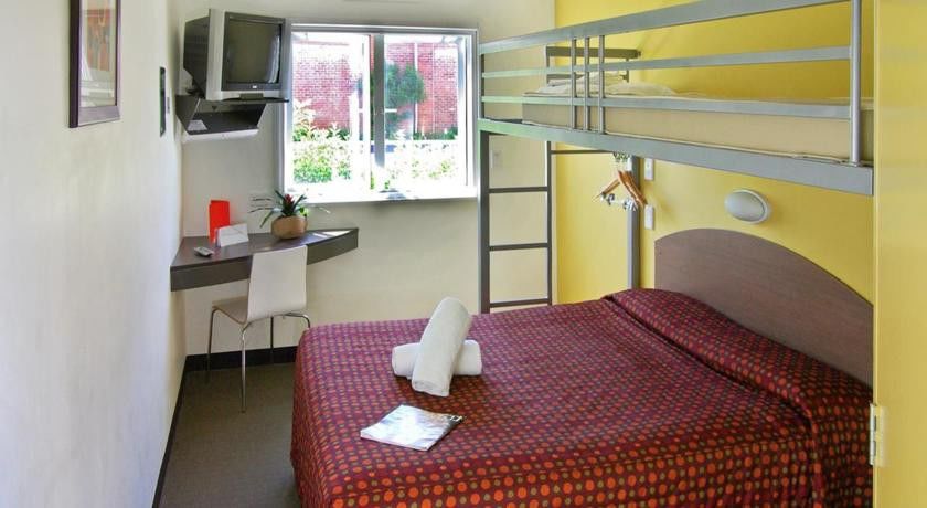 Ibis Budget Perth Airport Экстерьер фото